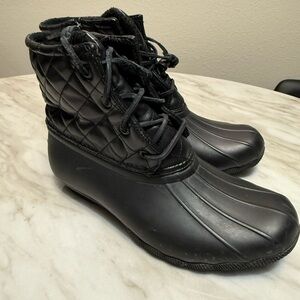 Sorry black all weather boots 8.5